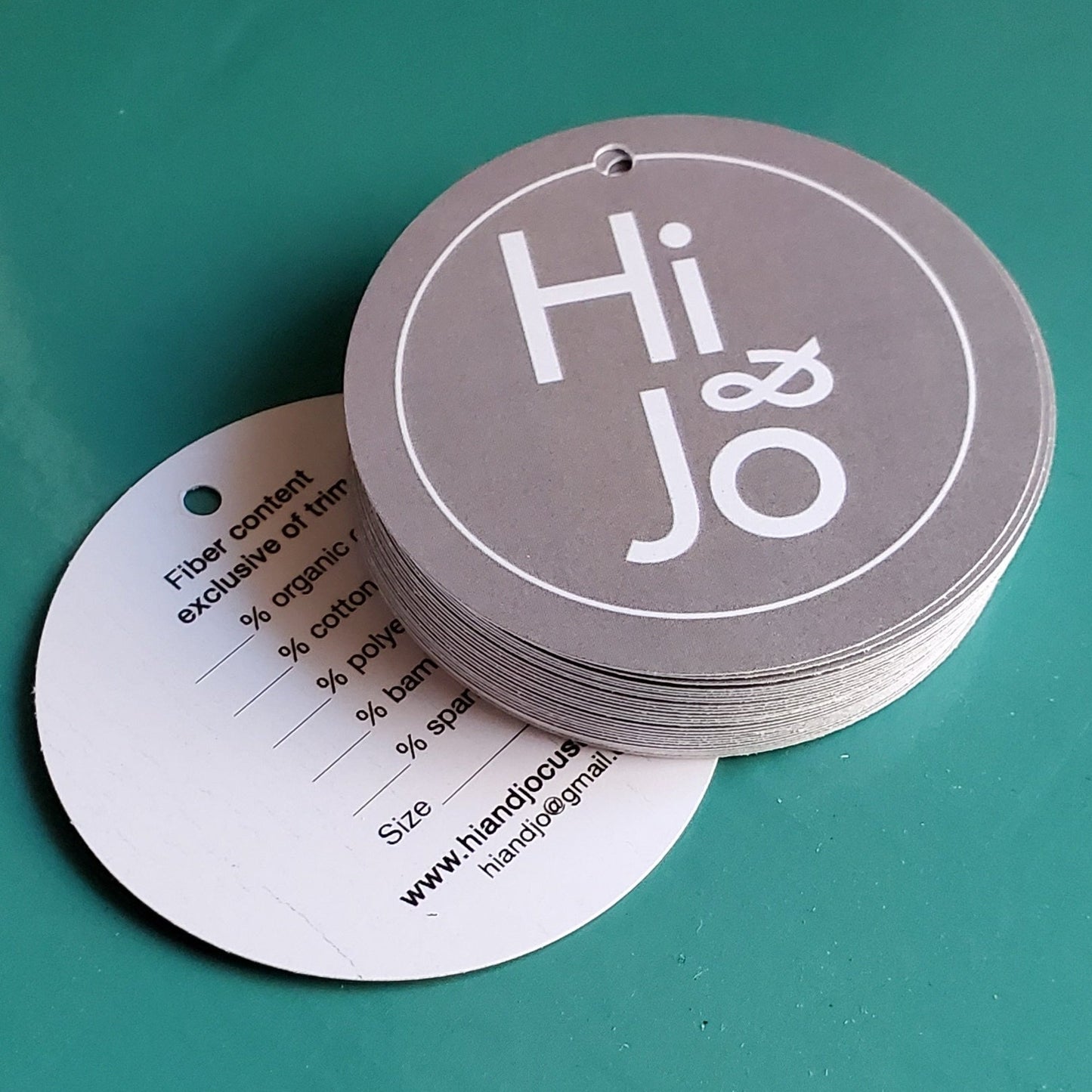 1.5 inches custom round hang tags (image1)